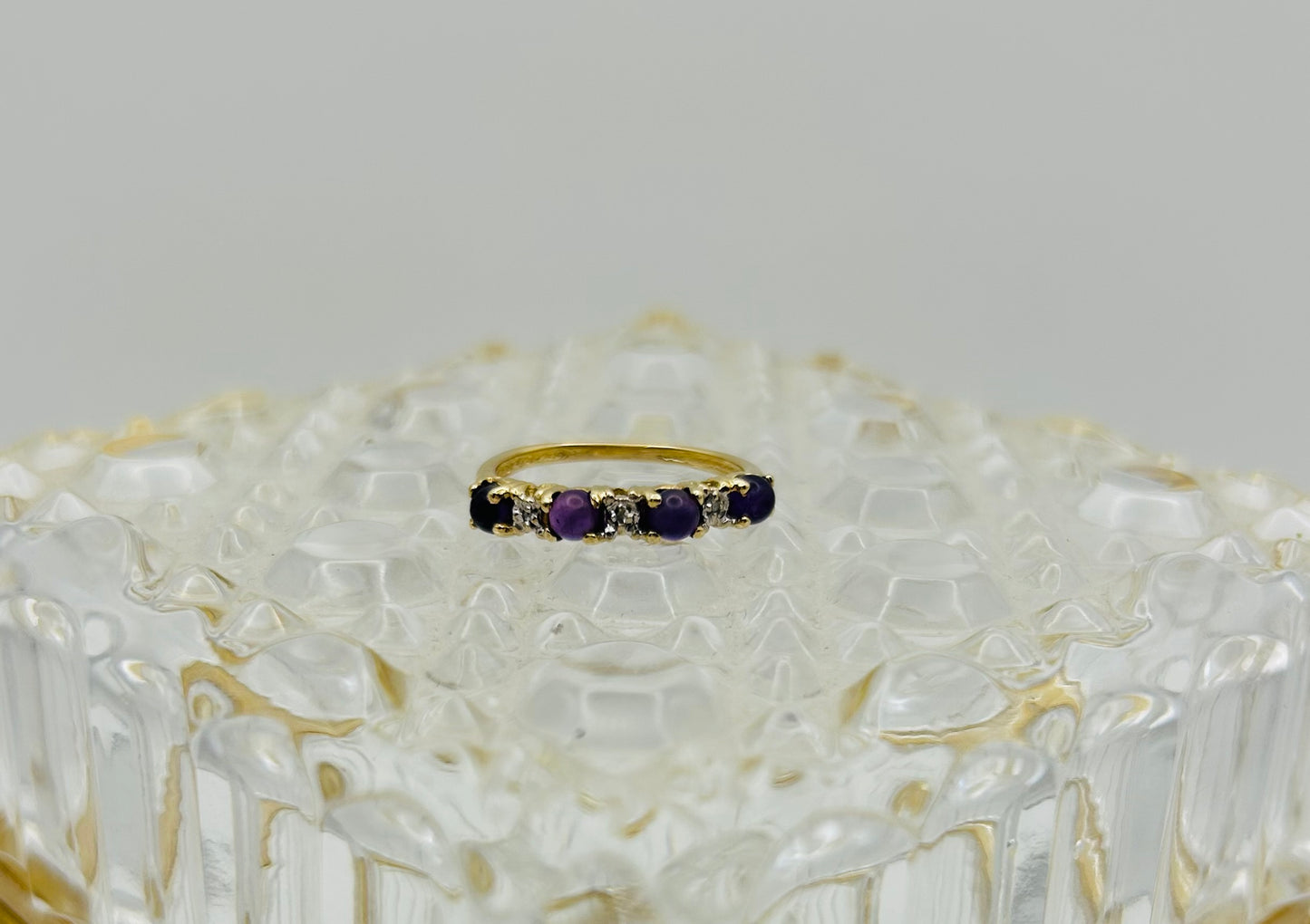 Amethyst & Diamond Band (.03pts (t.w.) in 10K Yellow Gold