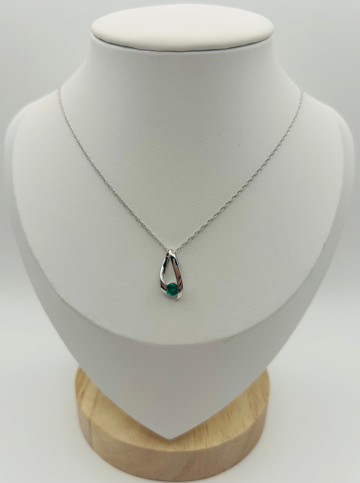Emerald Pendant in 14K White Gold