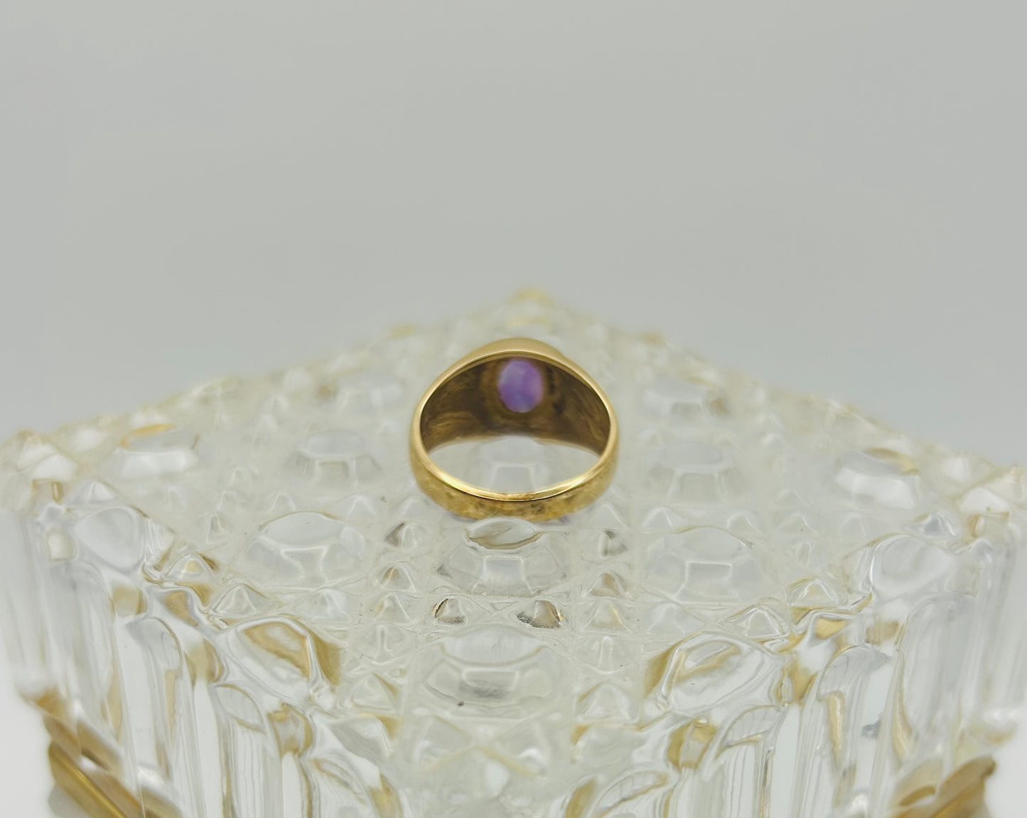 Amethyst & Diamond Ring (.02pts t.w.) in 10K Yellow Gold
