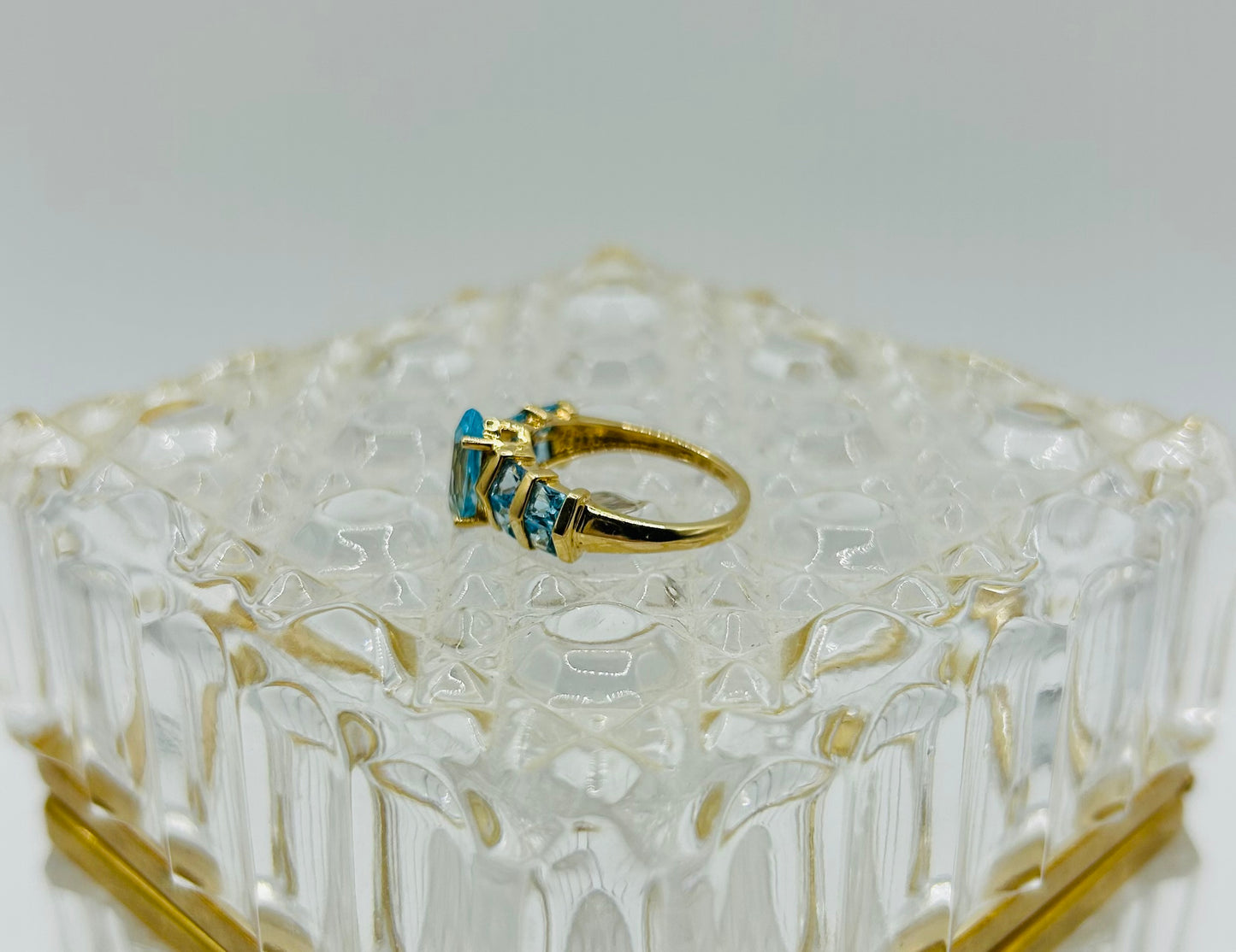 Blue Topaz Ring in 14K Yellow Gold