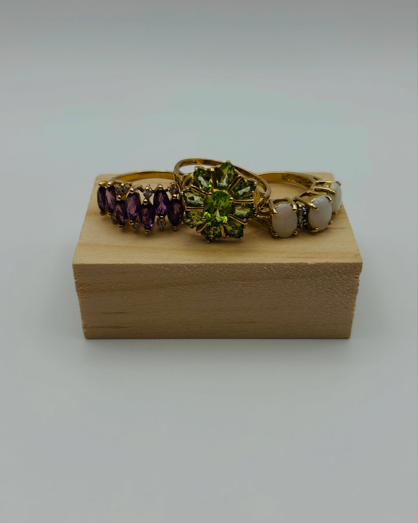 Amethyst & Diamond High Profile Ring (.10pts t.w.) in 14K Yellow Gold