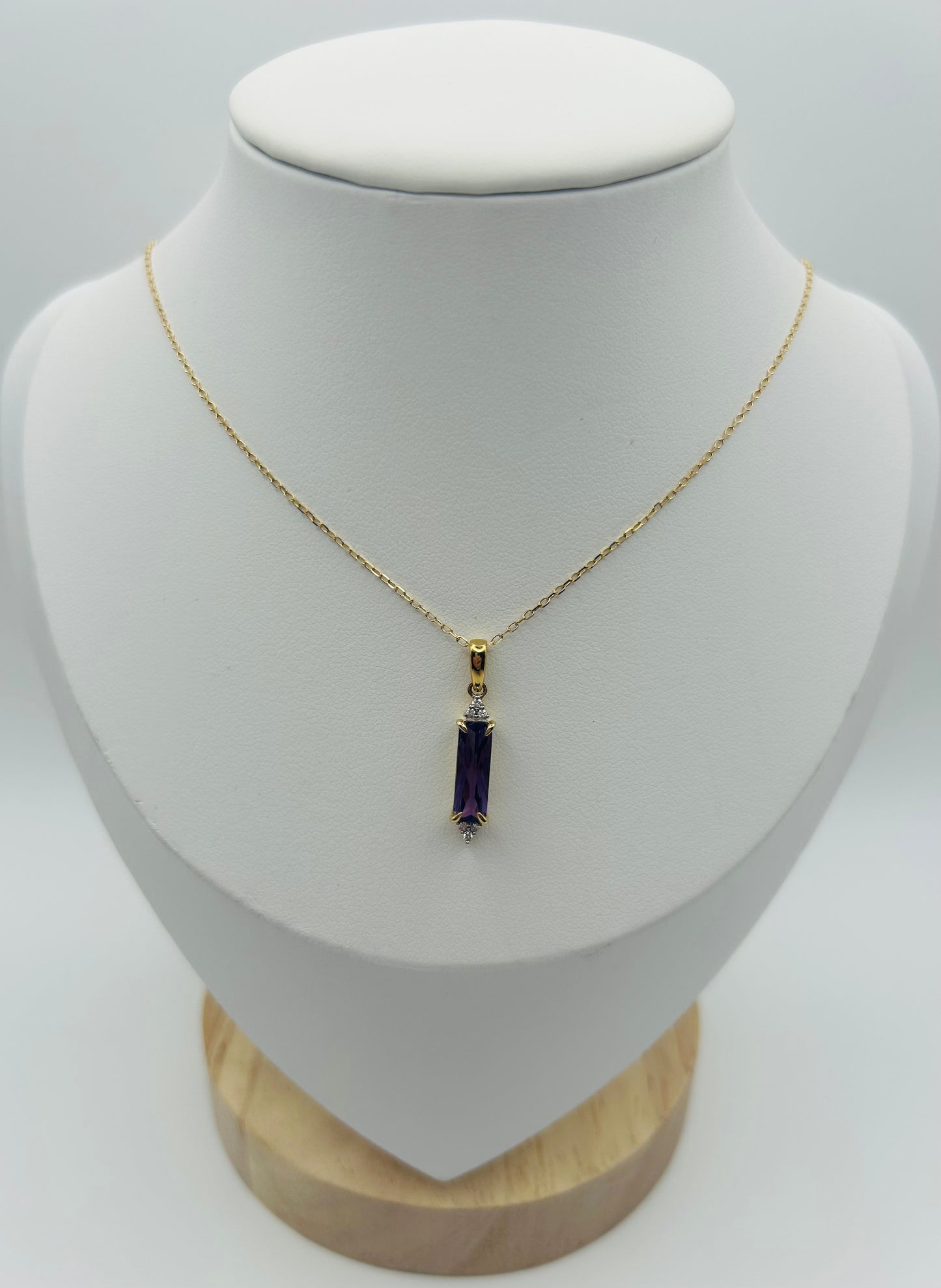 Elongated Amethyst & Diamond Pendant (.09pts t.w.) in 10K Yellow Gold