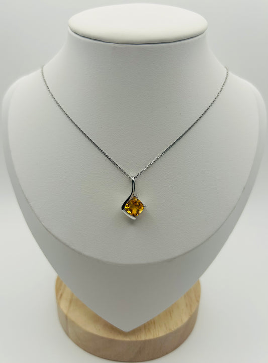Citrine Pendant in 14K White Gold