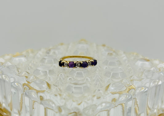 Amethyst & Diamond Band (.03pts (t.w.) in 10K Yellow Gold