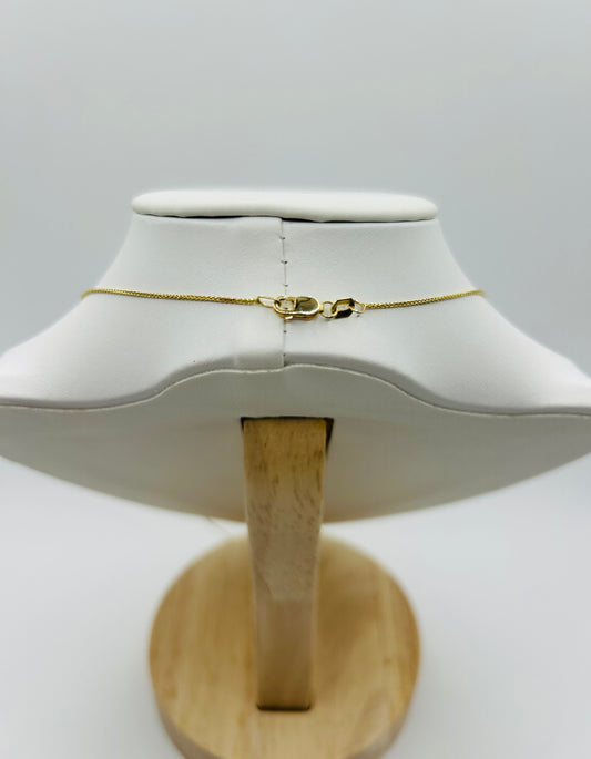 Pear Shaped Amethyst Pendant in 14K Yellow Gold
