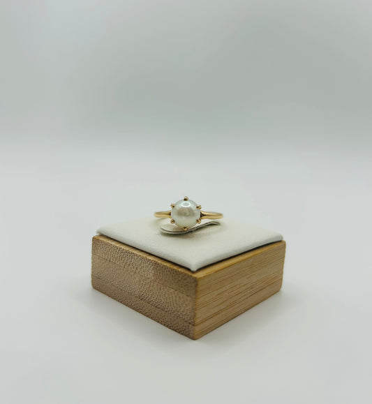 Pearl Ring in 14K Yellow Gold