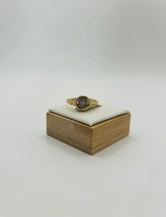 Diamond Ring (.25pts t.w.) in 14K Yellow Gold